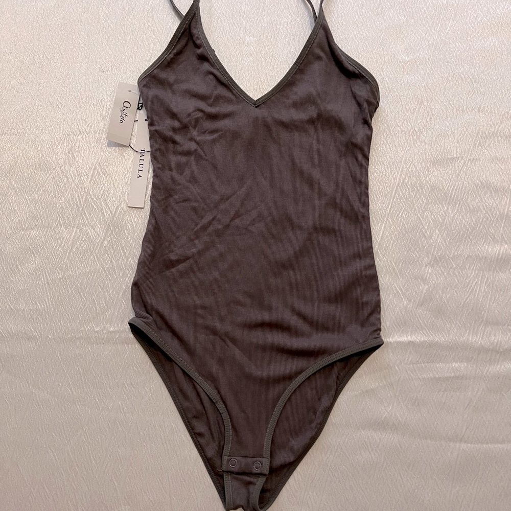 Aritzia bodysuit